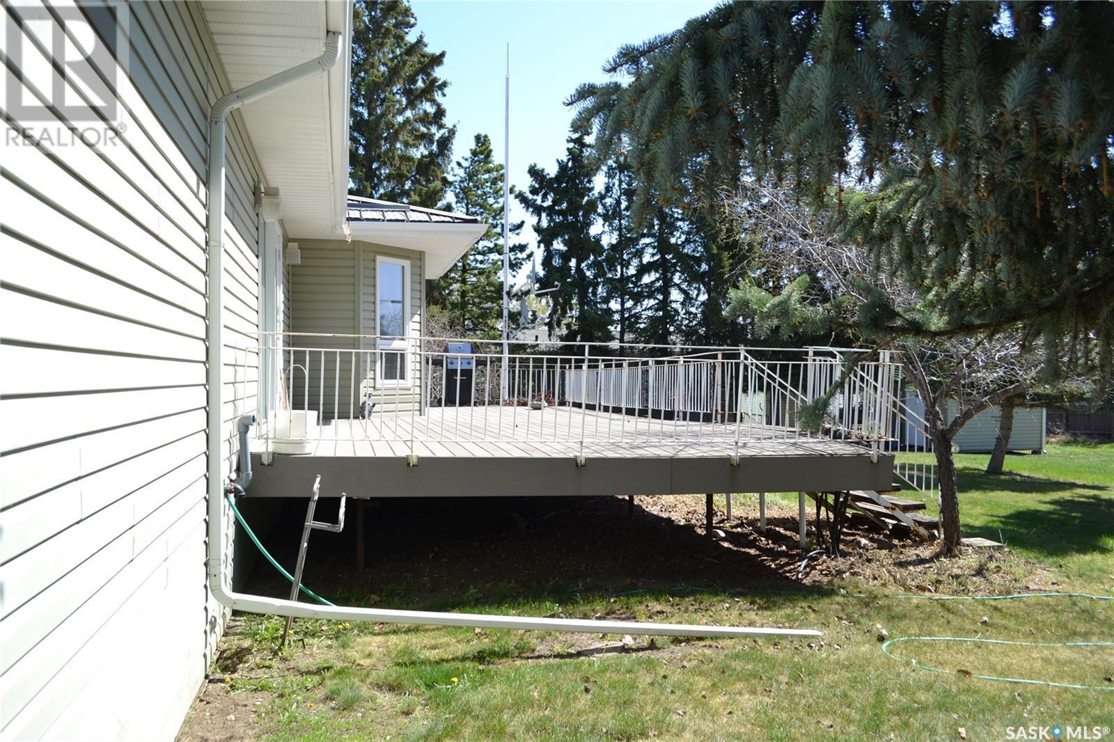 












207 4th AVENUE W

,
Coleville,




Saskatchewan
S0L0K0


