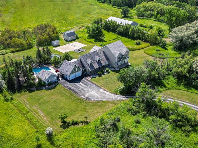 









584


Fraser

RD,
Winnipeg,




MB
R2N 4B4


