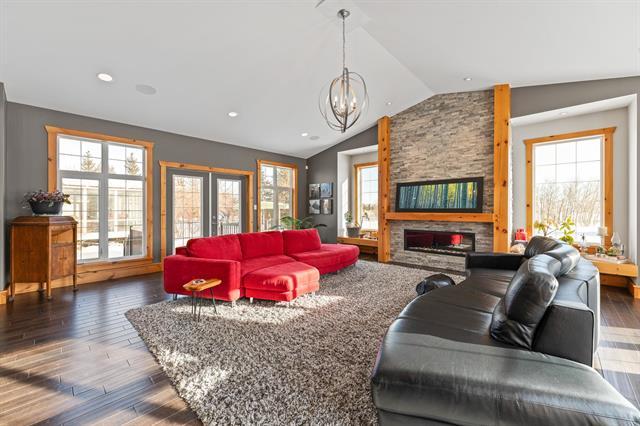 









584


Fraser

RD,
Winnipeg,




MB
R2N 4B4

