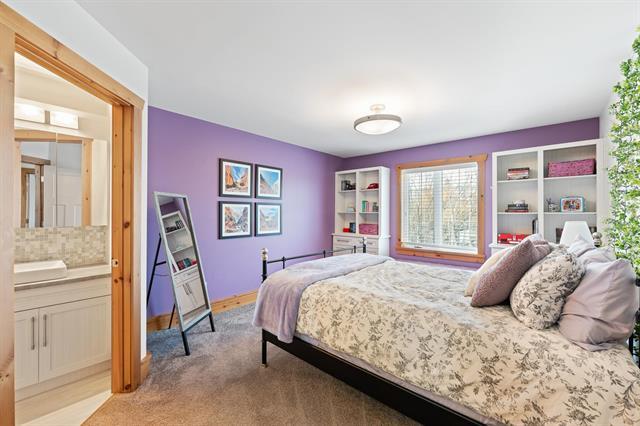 









584


Fraser

RD,
Winnipeg,




MB
R2N 4B4


