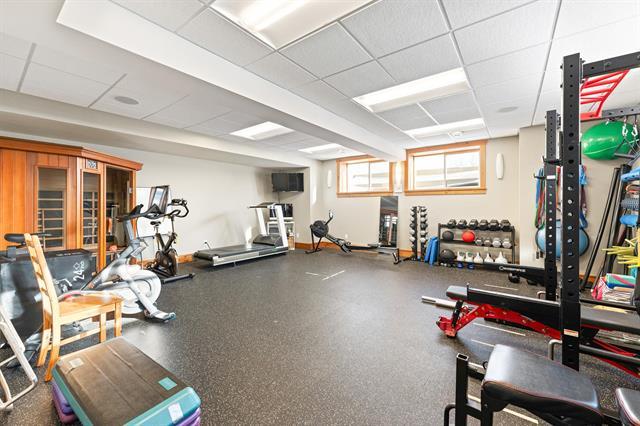 









584


Fraser

RD,
Winnipeg,




MB
R2N 4B4

