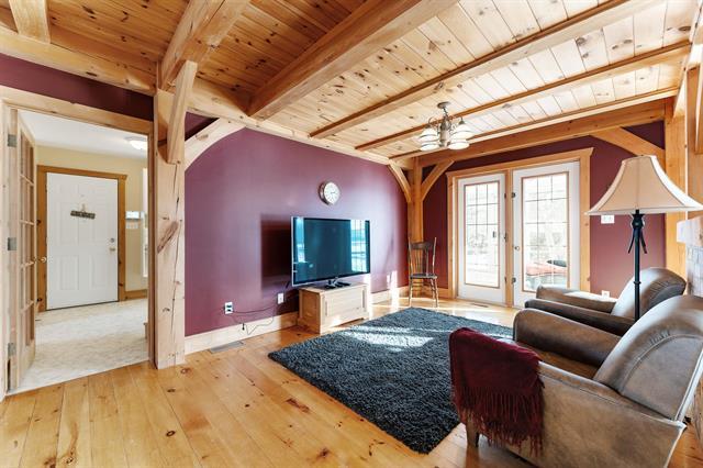 









584


Fraser

RD,
Winnipeg,




MB
R2N 4B4

