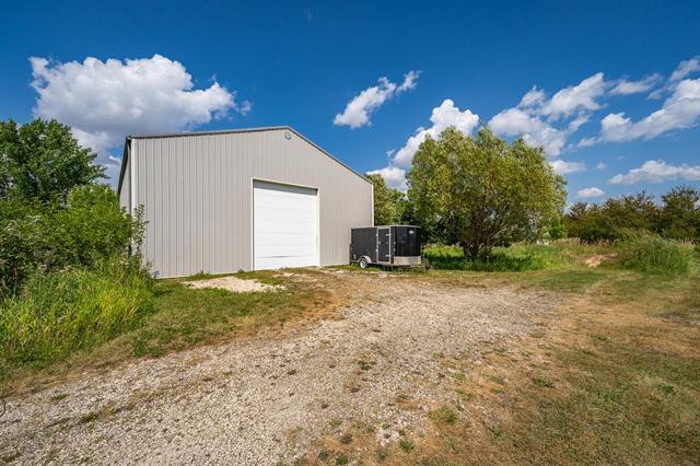 









584


Fraser

RD,
Winnipeg,




MB
R2N 4B4

