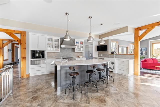 









584


Fraser

RD,
Winnipeg,




MB
R2N 4B4


