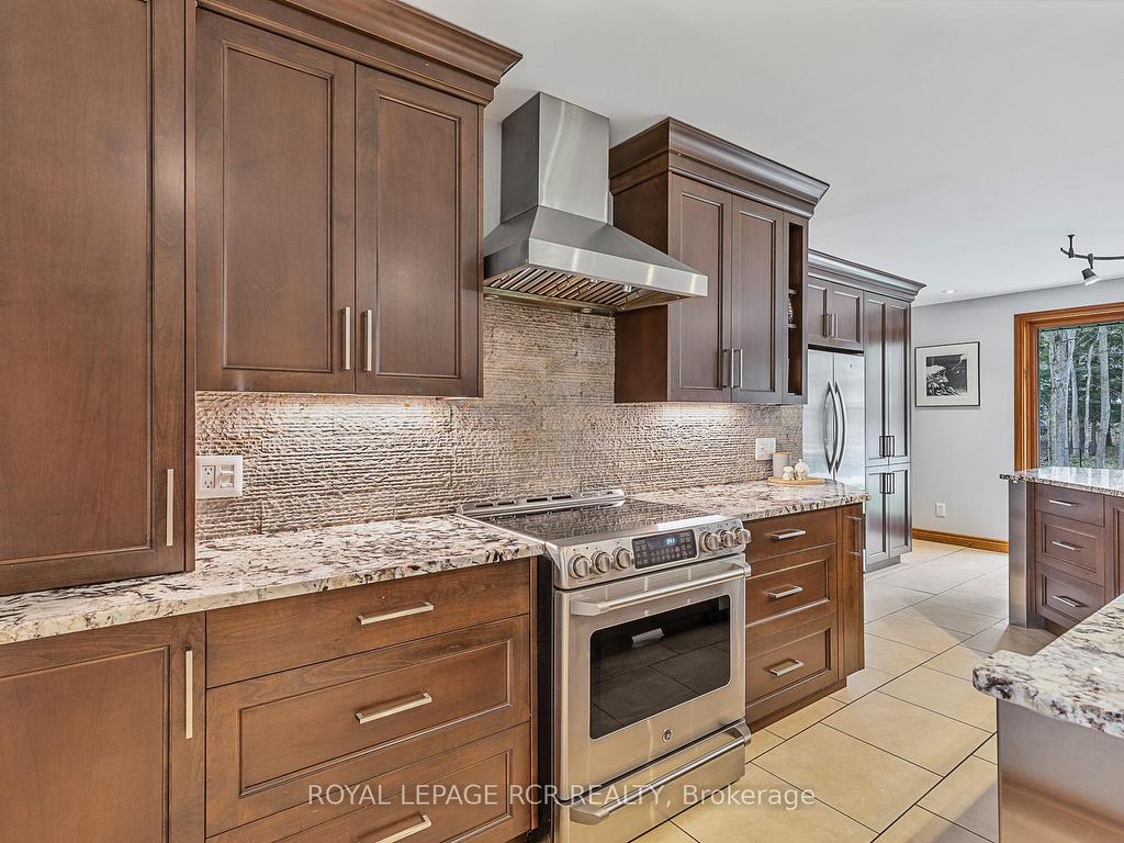 









1


Beech Tree

Lane,
Whitchurch-Stouffville,




ON
L4A 7X4

