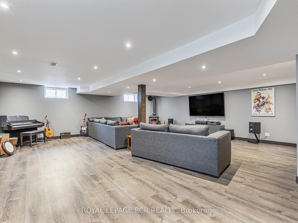 









1


Beech Tree

Lane,
Whitchurch-Stouffville,




ON
L4A 7X4

