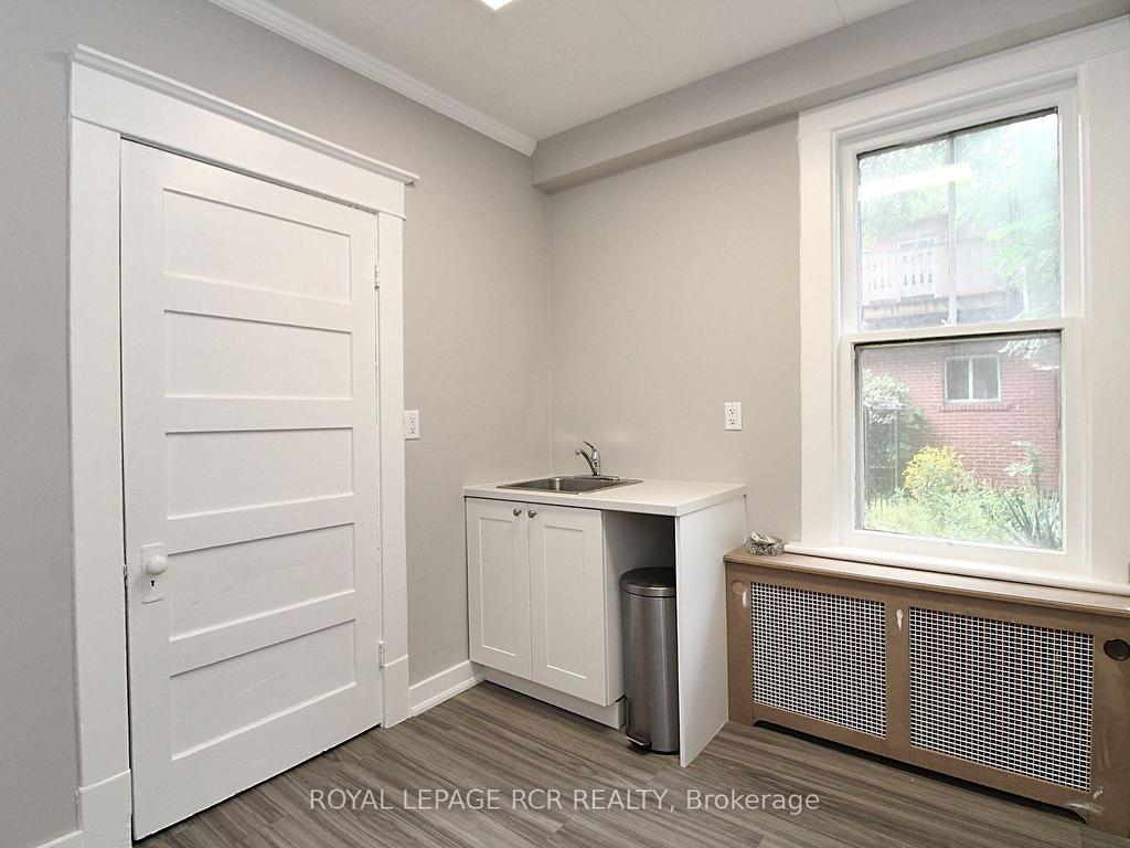 









69


King

Street West,
Caledon,




ON
L7E 1A2

