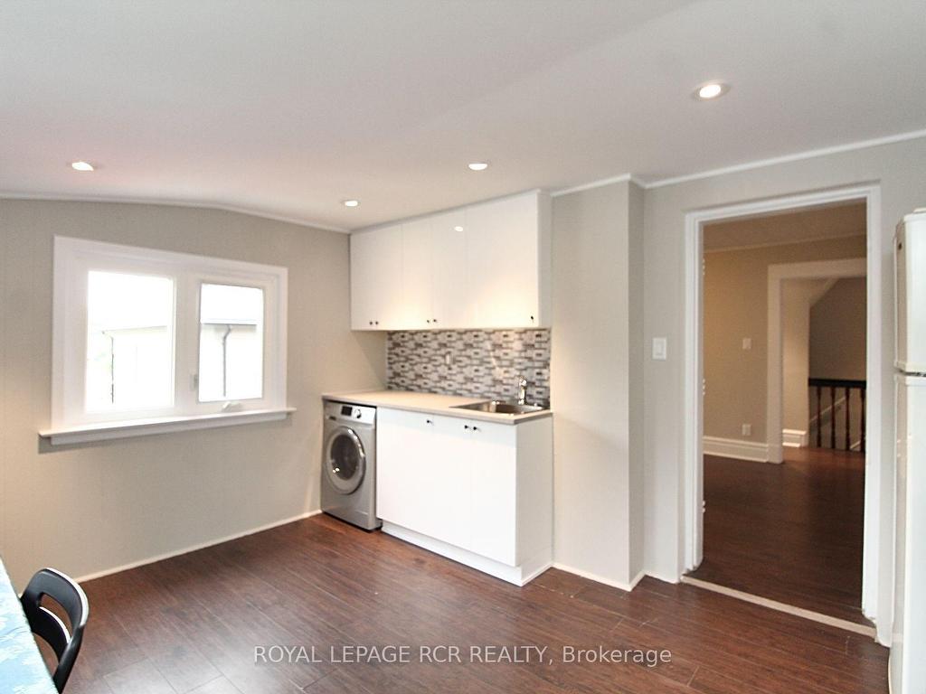 









69


King

Street West,
Caledon,




ON
L7E 1A2

