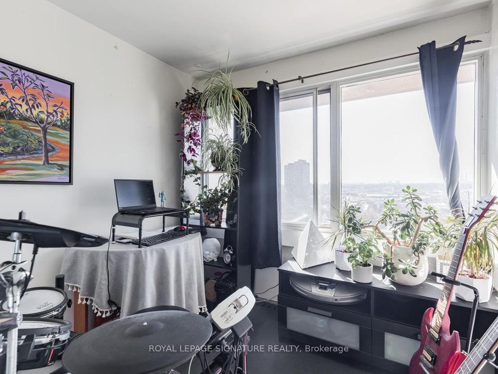 









725


Don Mills

Road, 2604,
Toronto,




ON
M3C 1S6

