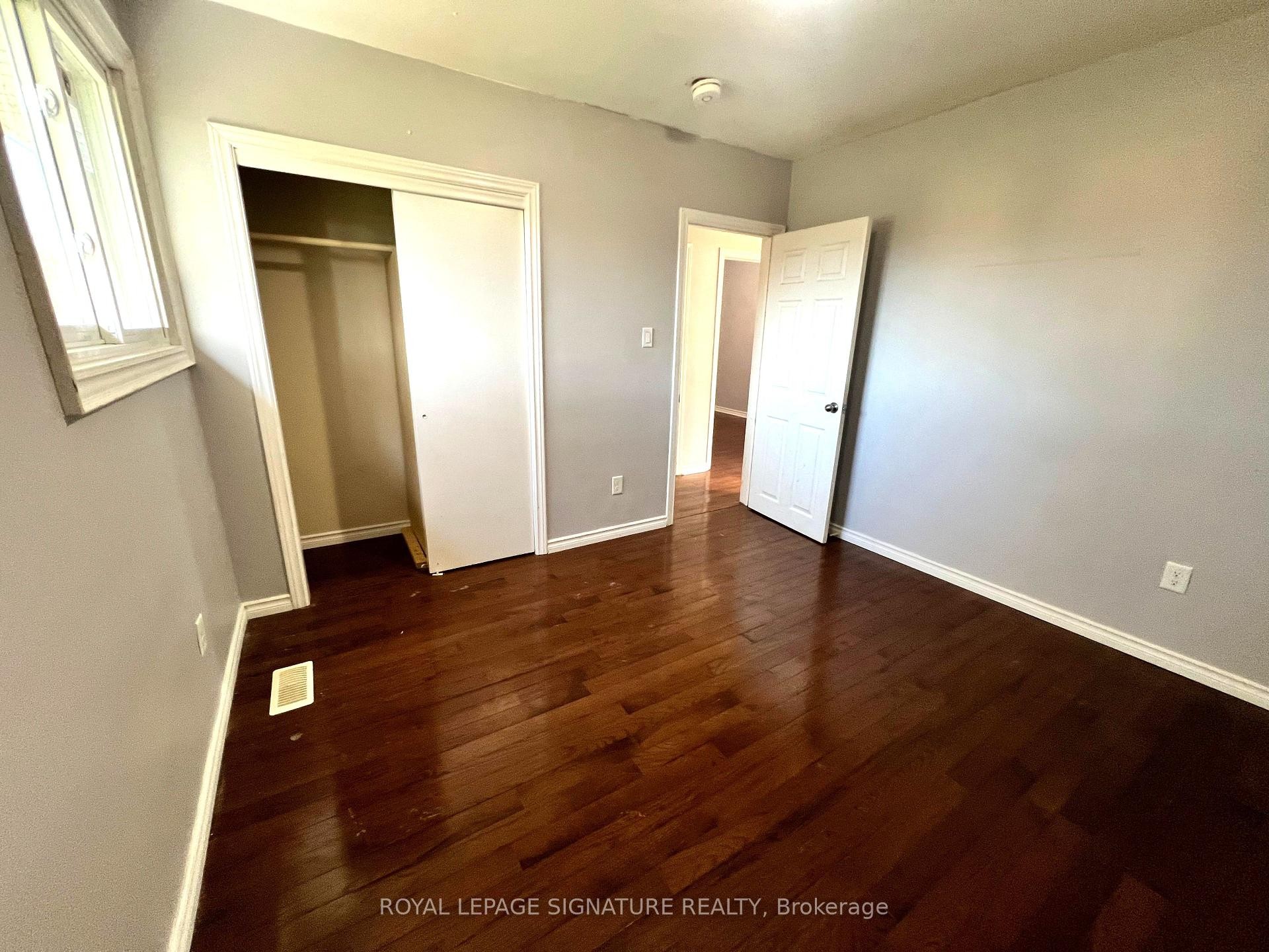 









552


Monteith

Avenue, Main,
Oshawa,




ON
L1J 1C9


