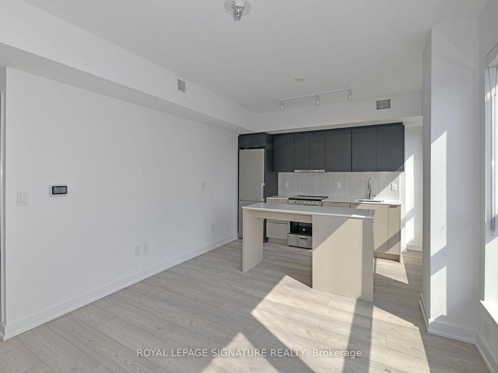 









8


Tippett

Road, 319,
Toronto,




ON
M3H 0E7

