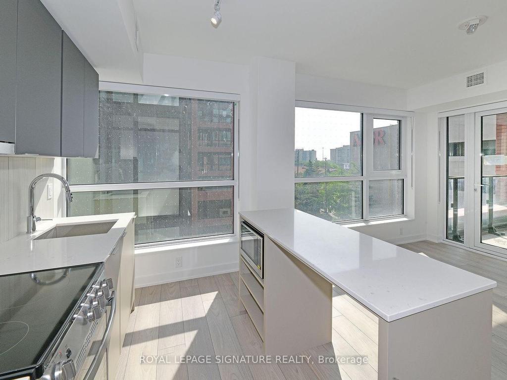 









8


Tippett

Road, 319,
Toronto,




ON
M3H 0E7

