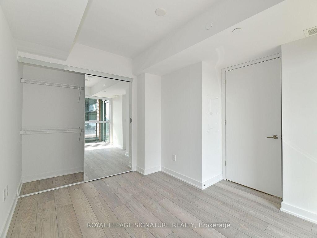 









8


Tippett

Road, 319,
Toronto,




ON
M3H 0E7


