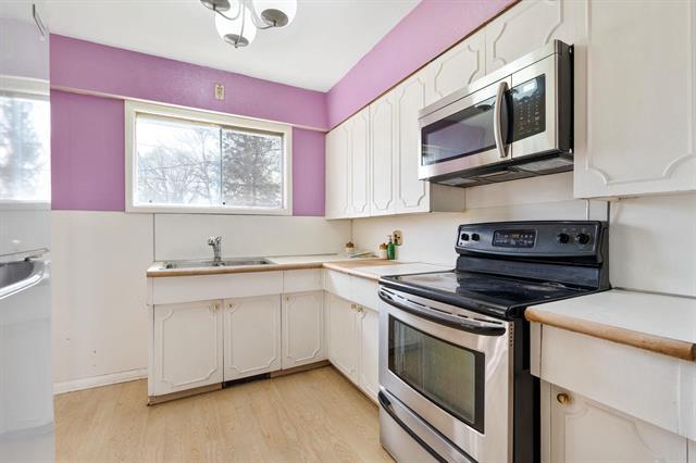 









22


Pearce

AVE,
Winnipeg,




MB
R2V 2K4

