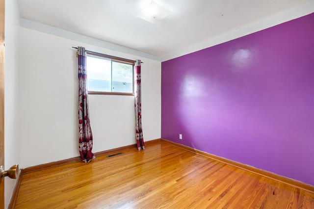 









22


Pearce

AVE,
Winnipeg,




MB
R2V 2K4

