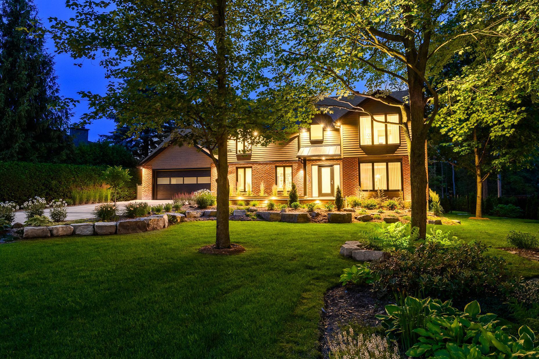 









264


Rue du Champ-Doré

,
Saint-Mathieu-de-Beloeil,




QC
J3G0G5

