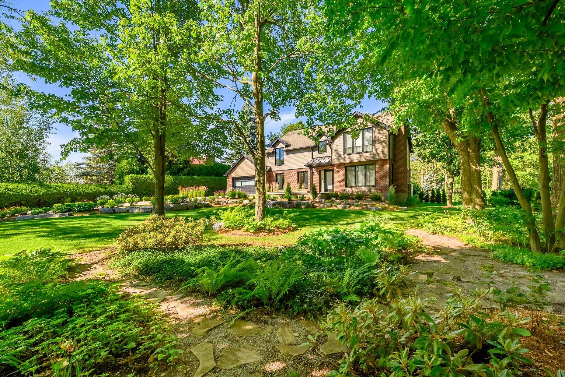 









264


Rue du Champ-Doré

,
Saint-Mathieu-de-Beloeil,




QC
J3G0G5

