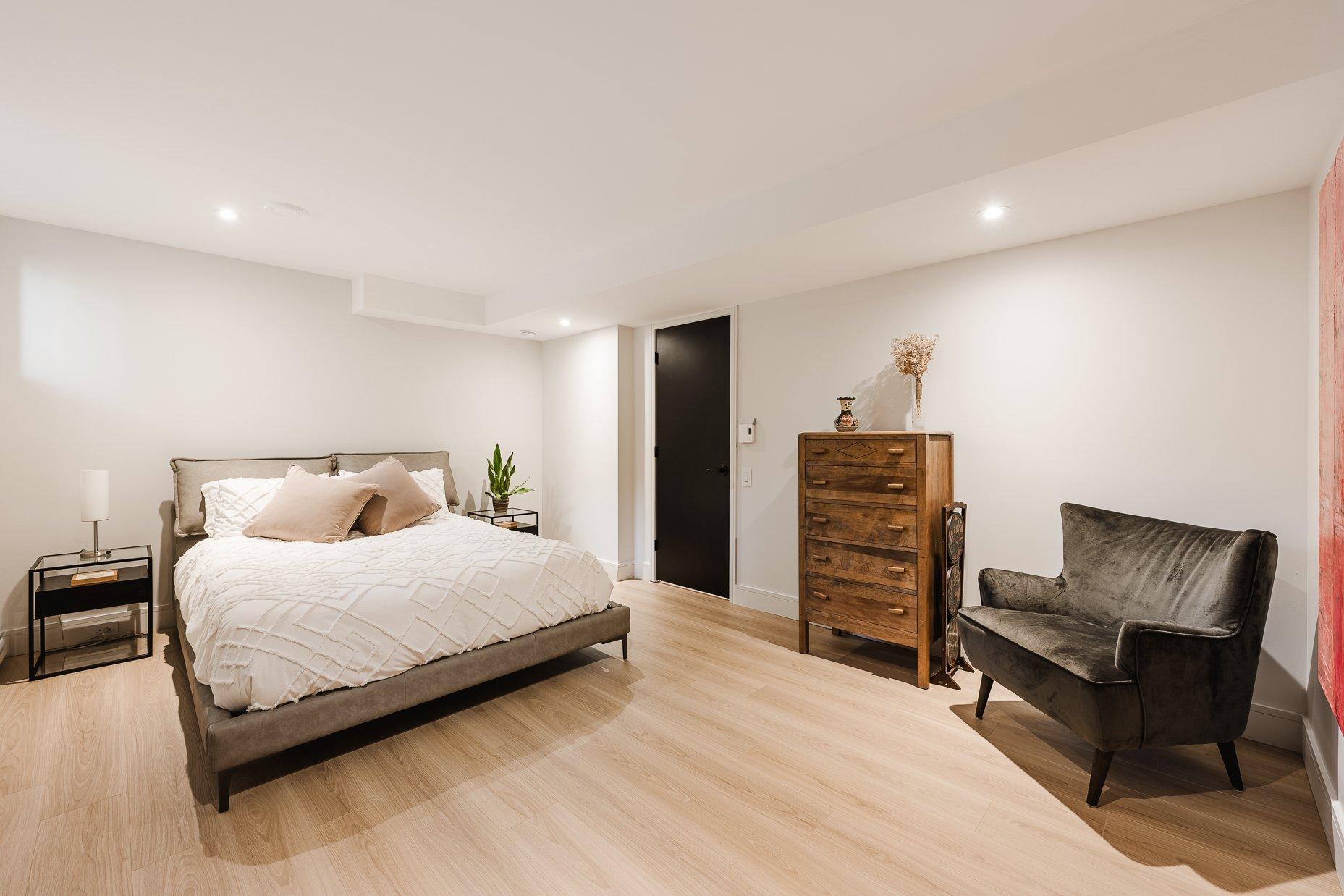 









264


Rue du Champ-Doré

,
Saint-Mathieu-de-Beloeil,




QC
J3G0G5

