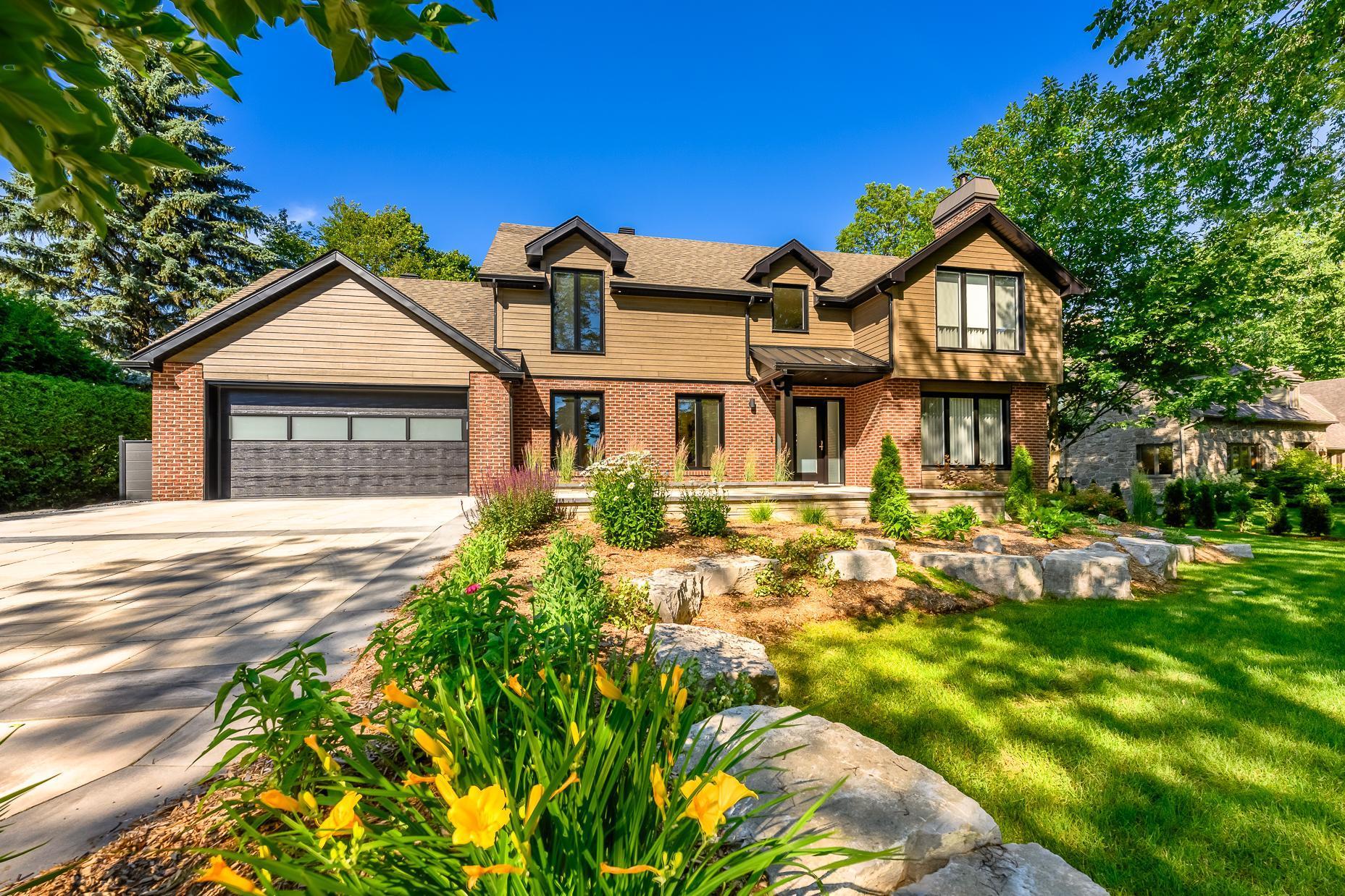 









264


Rue du Champ-Doré

,
Saint-Mathieu-de-Beloeil,




QC
J3G0G5

