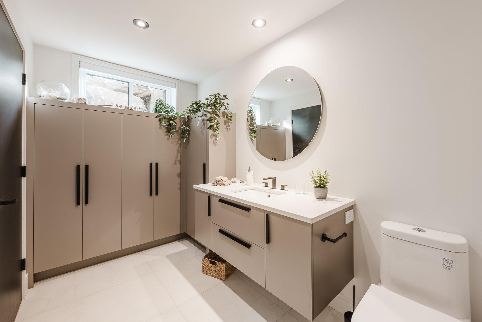 









264


Rue du Champ-Doré

,
Saint-Mathieu-de-Beloeil,




QC
J3G0G5


