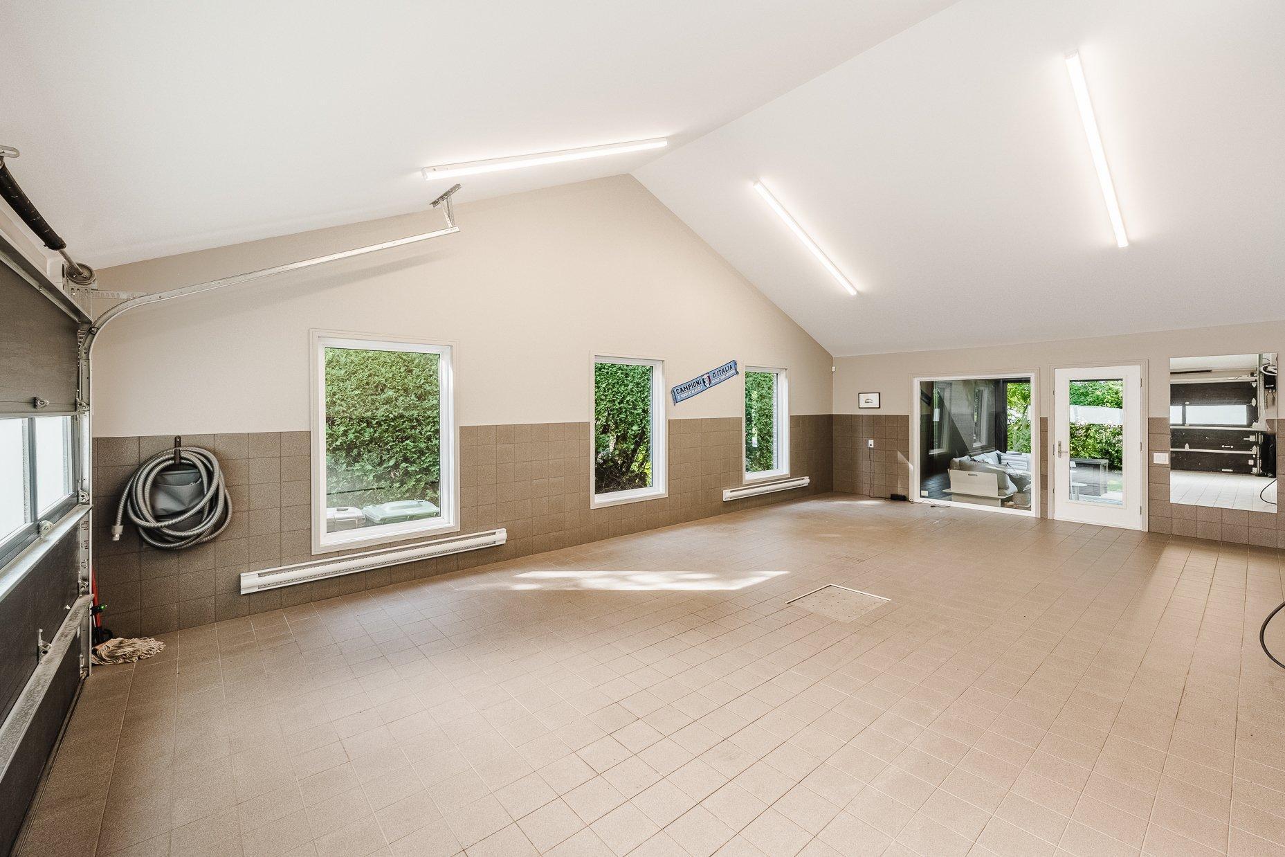 









264


Rue du Champ-Doré

,
Saint-Mathieu-de-Beloeil,




QC
J3G0G5

