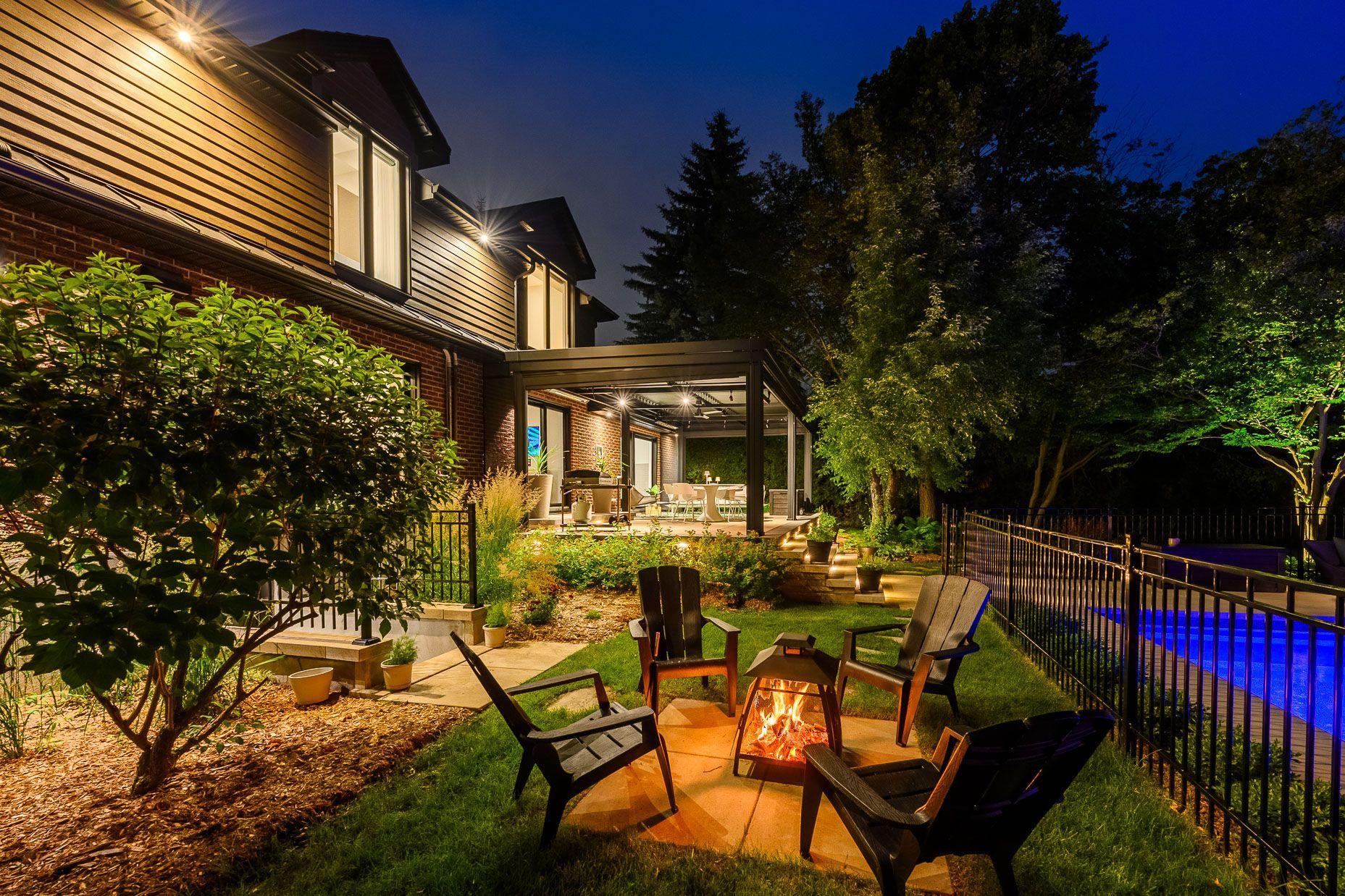 









264


Rue du Champ-Doré

,
Saint-Mathieu-de-Beloeil,




QC
J3G0G5

