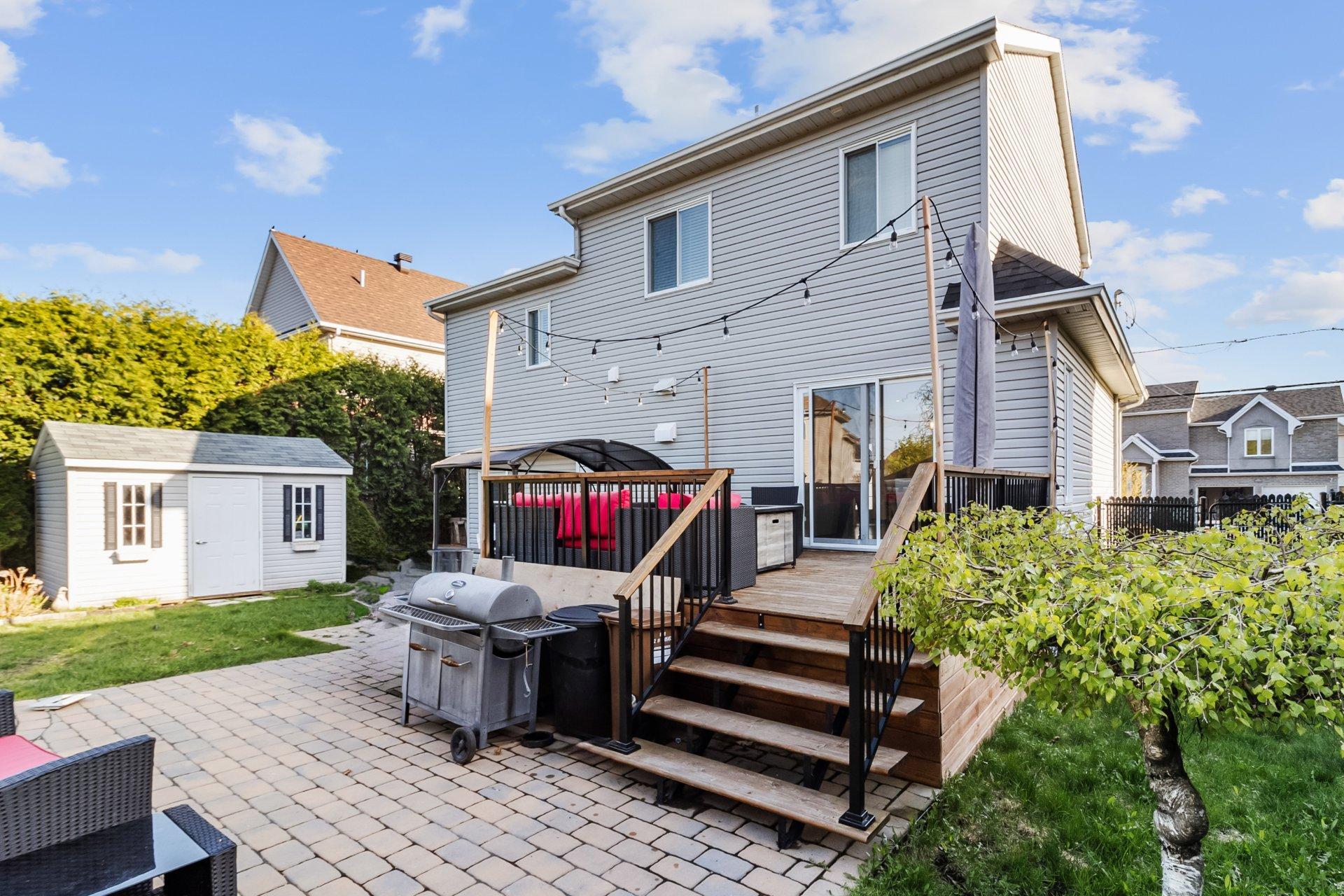 









2043


Rue de Bordeaux

,
Vaudreuil-Dorion,




QC
J7V9P8

