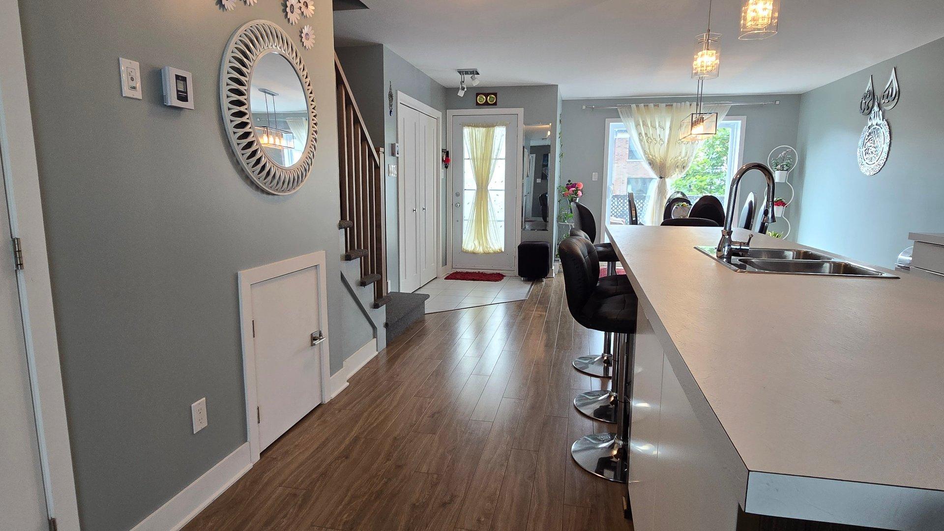 









3183


Rue des Galets

,
Carignan,




QC
J3L0X8

