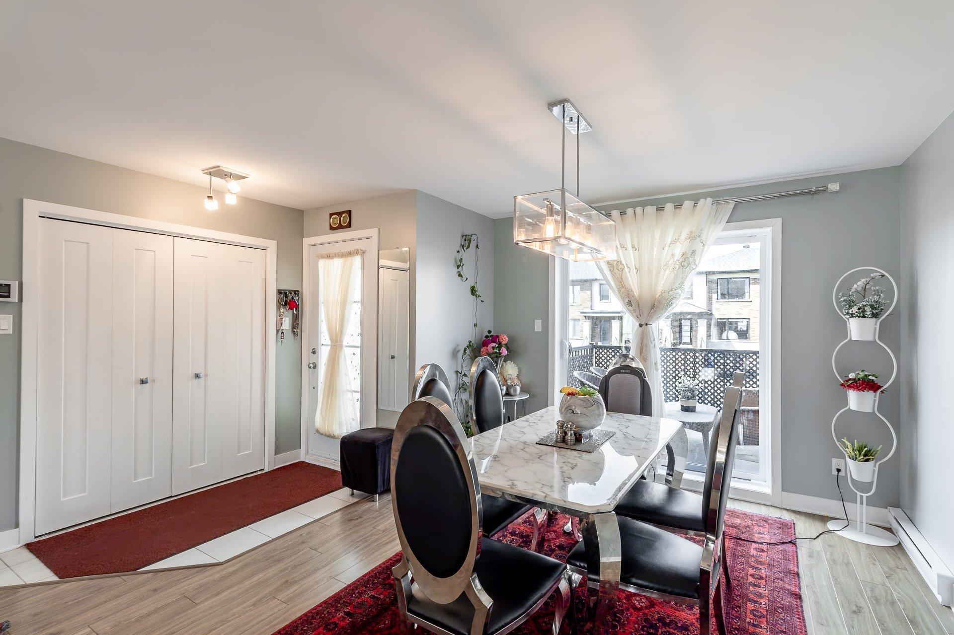 









3183


Rue des Galets

,
Carignan,




QC
J3L0X8

