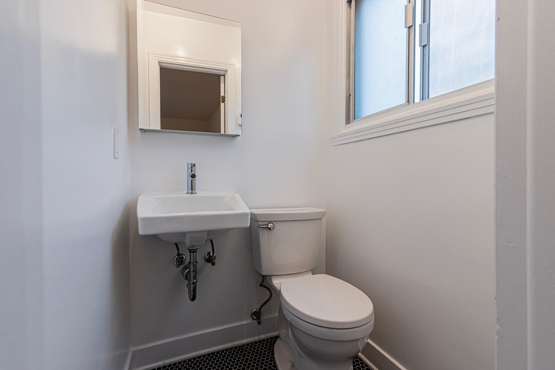 









11032


Rue James-Morrice

,
Montréal (Ahuntsic-Cartierville),




QC
H3M2E2


