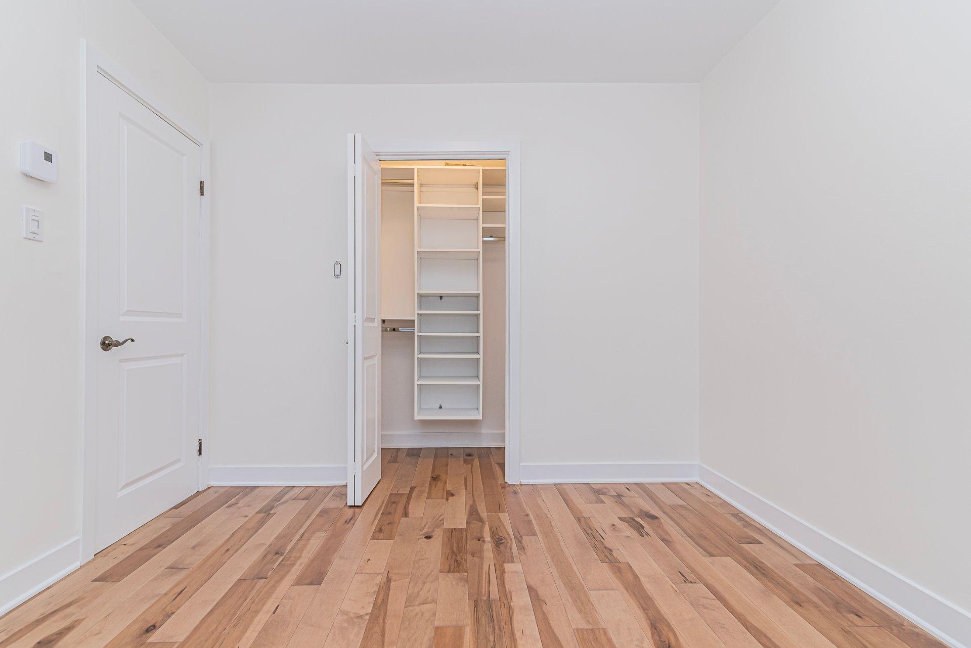 









11032


Rue James-Morrice

,
Montréal (Ahuntsic-Cartierville),




QC
H3M2E2

