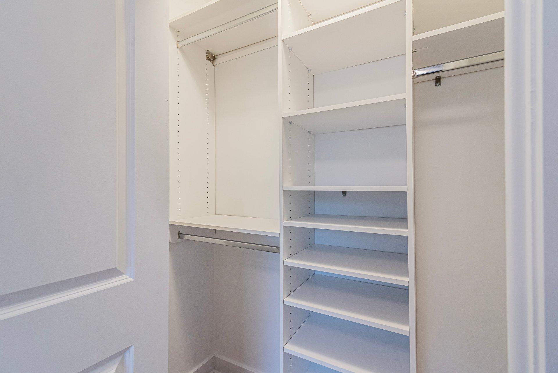 









11032


Rue James-Morrice

,
Montréal (Ahuntsic-Cartierville),




QC
H3M2E2

