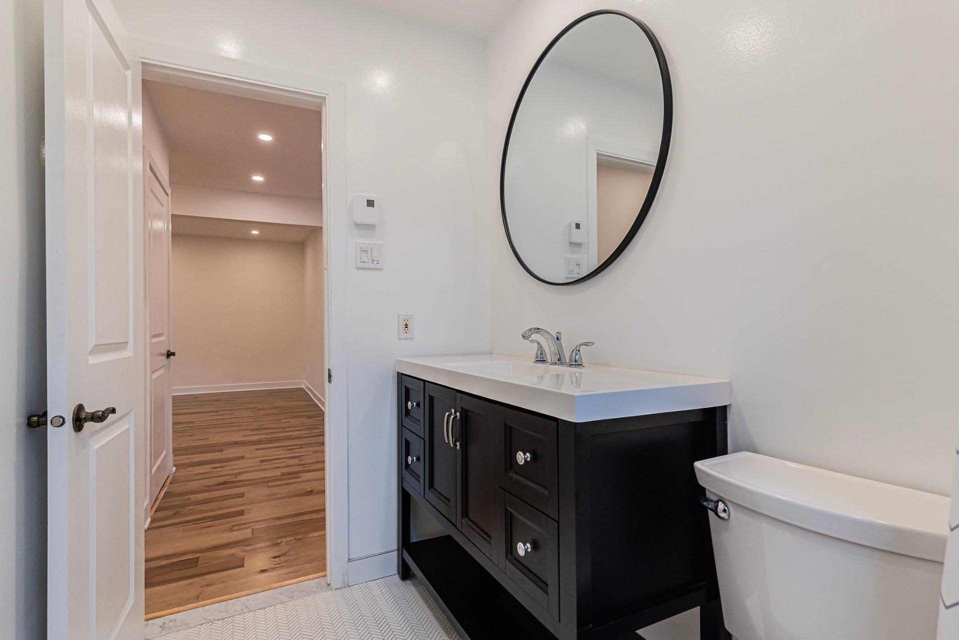









11032


Rue James-Morrice

,
Montréal (Ahuntsic-Cartierville),




QC
H3M2E2

