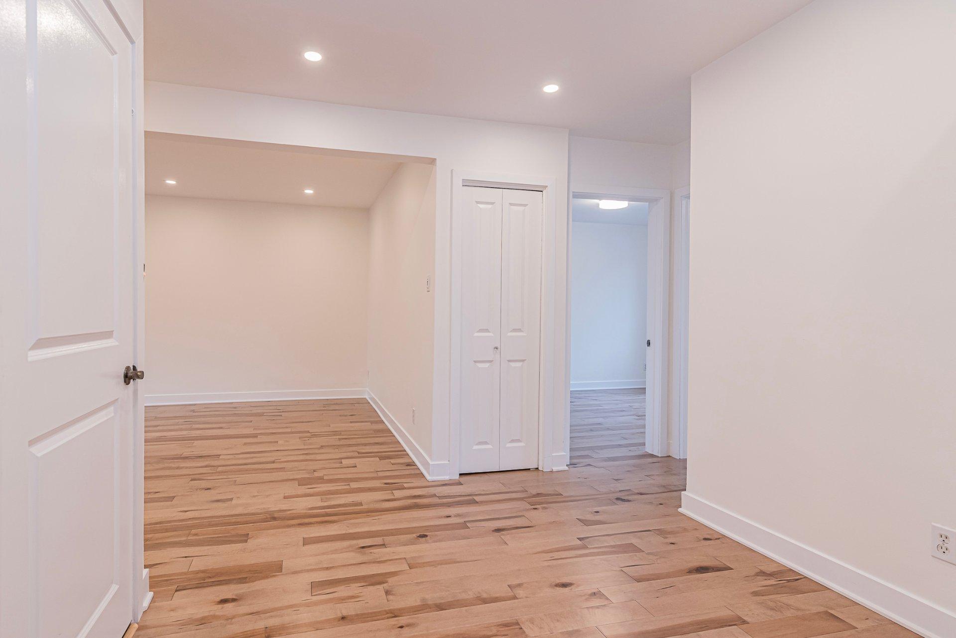 









11032


Rue James-Morrice

,
Montréal (Ahuntsic-Cartierville),




QC
H3M2E2

