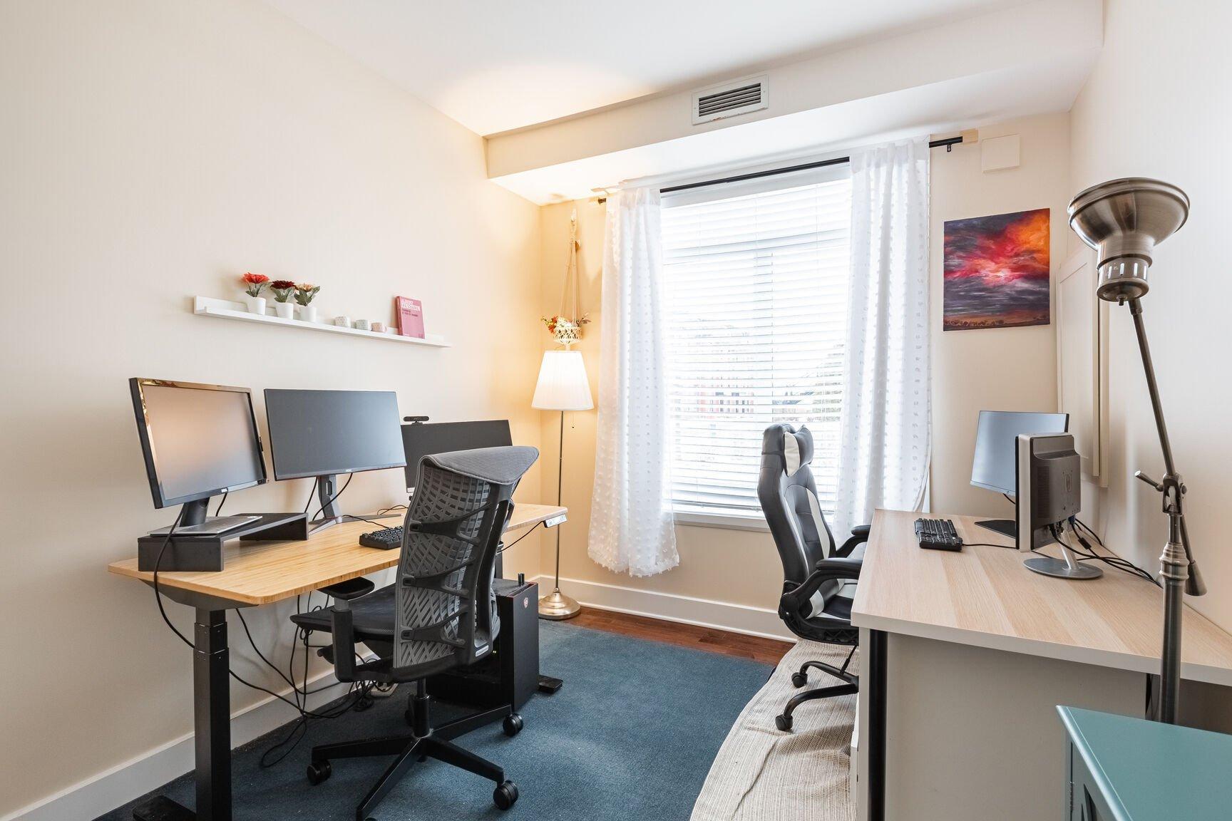 









3210


Rue des Francs-Bourgeois

,
Boisbriand,




QC
J7H0B9

