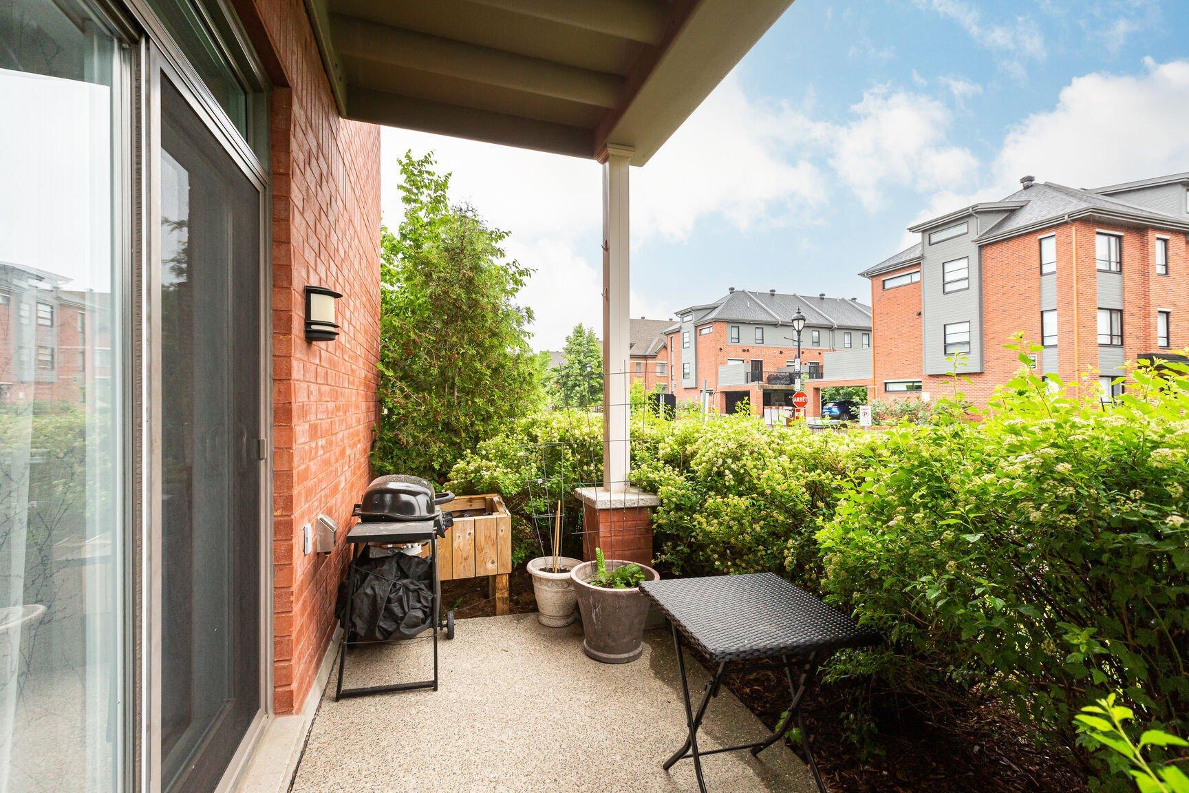 









3210


Rue des Francs-Bourgeois

,
Boisbriand,




QC
J7H0B9

