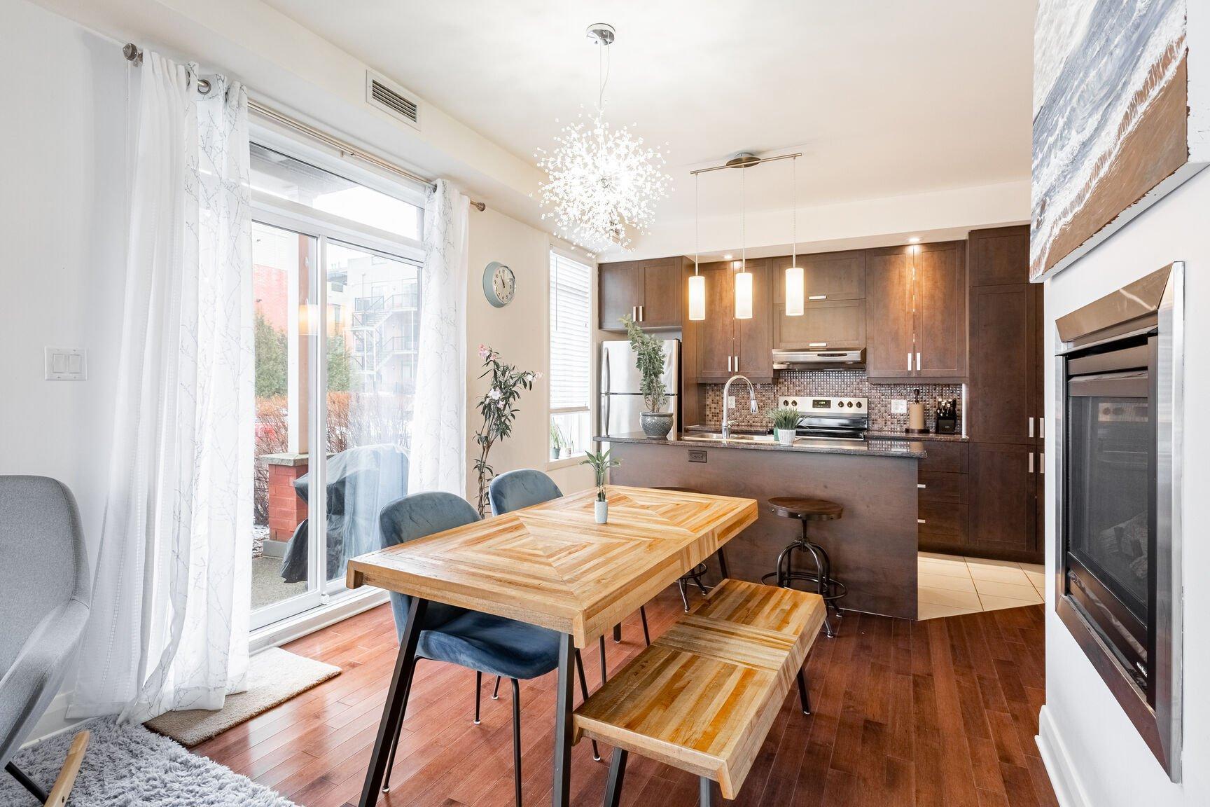 









3210


Rue des Francs-Bourgeois

,
Boisbriand,




QC
J7H0B9

