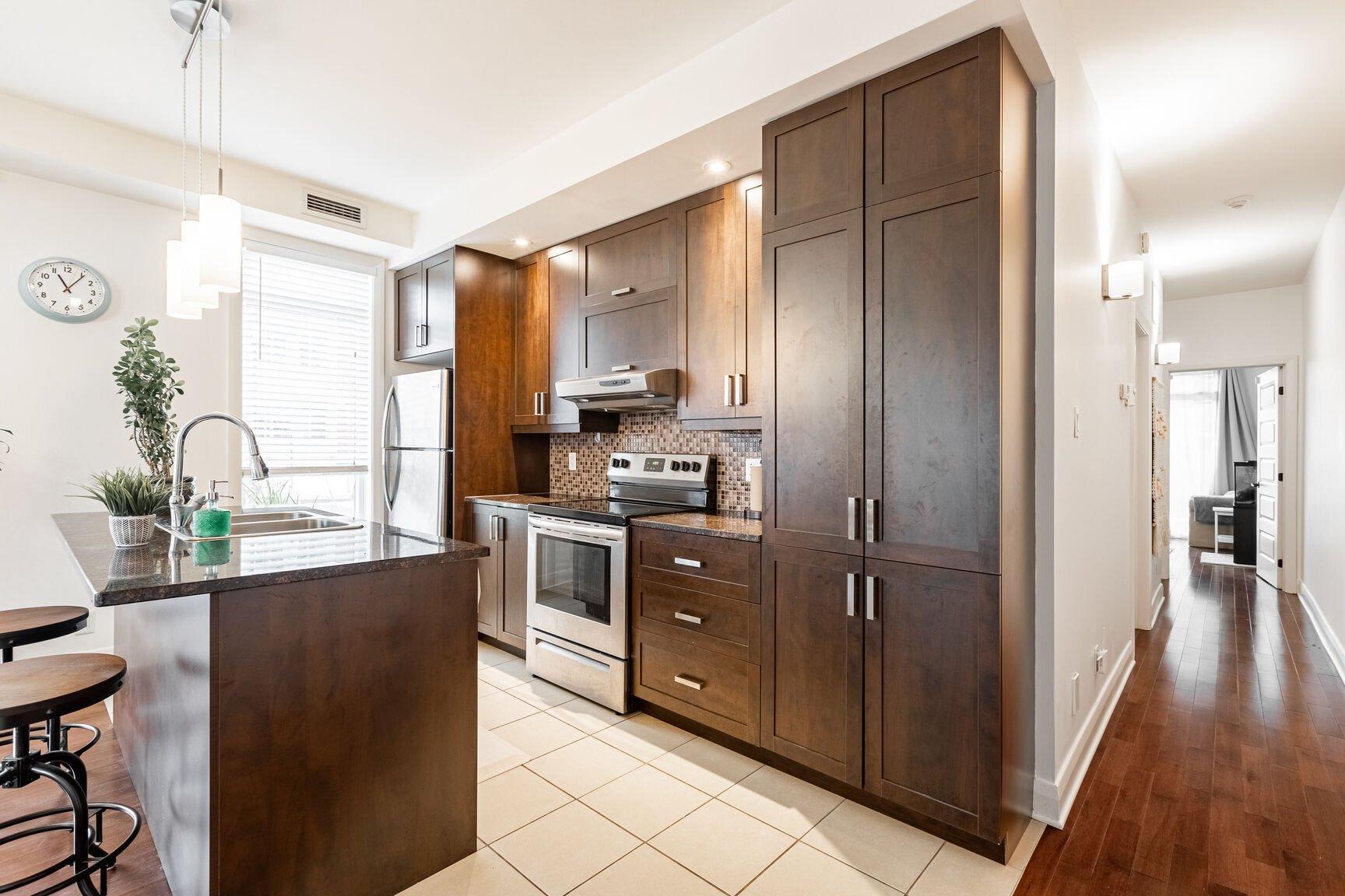 









3210


Rue des Francs-Bourgeois

,
Boisbriand,




QC
J7H0B9

