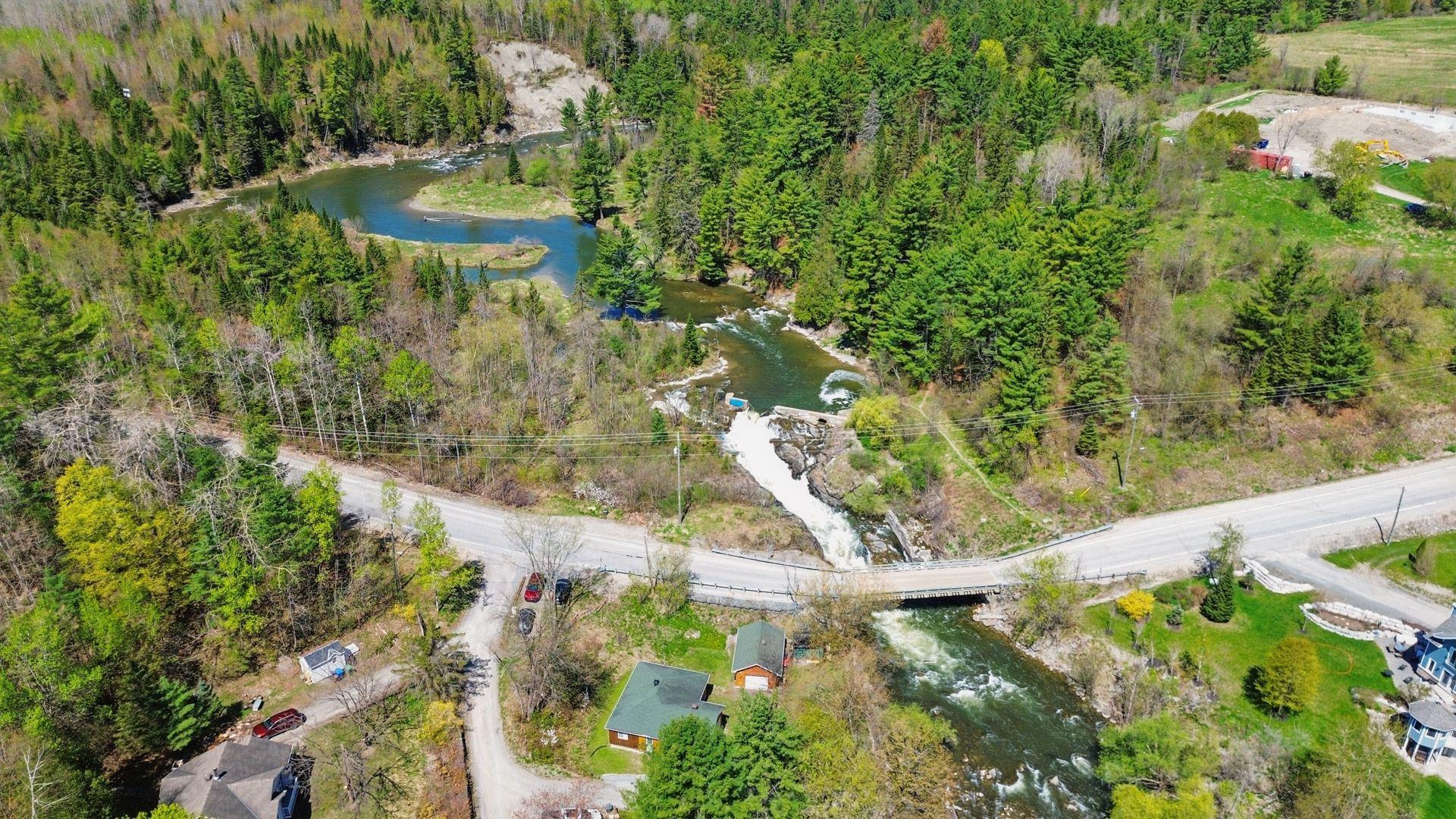









112


Ch. Dufresne

,
Gatineau (Gatineau),




QC
J8R3C9

