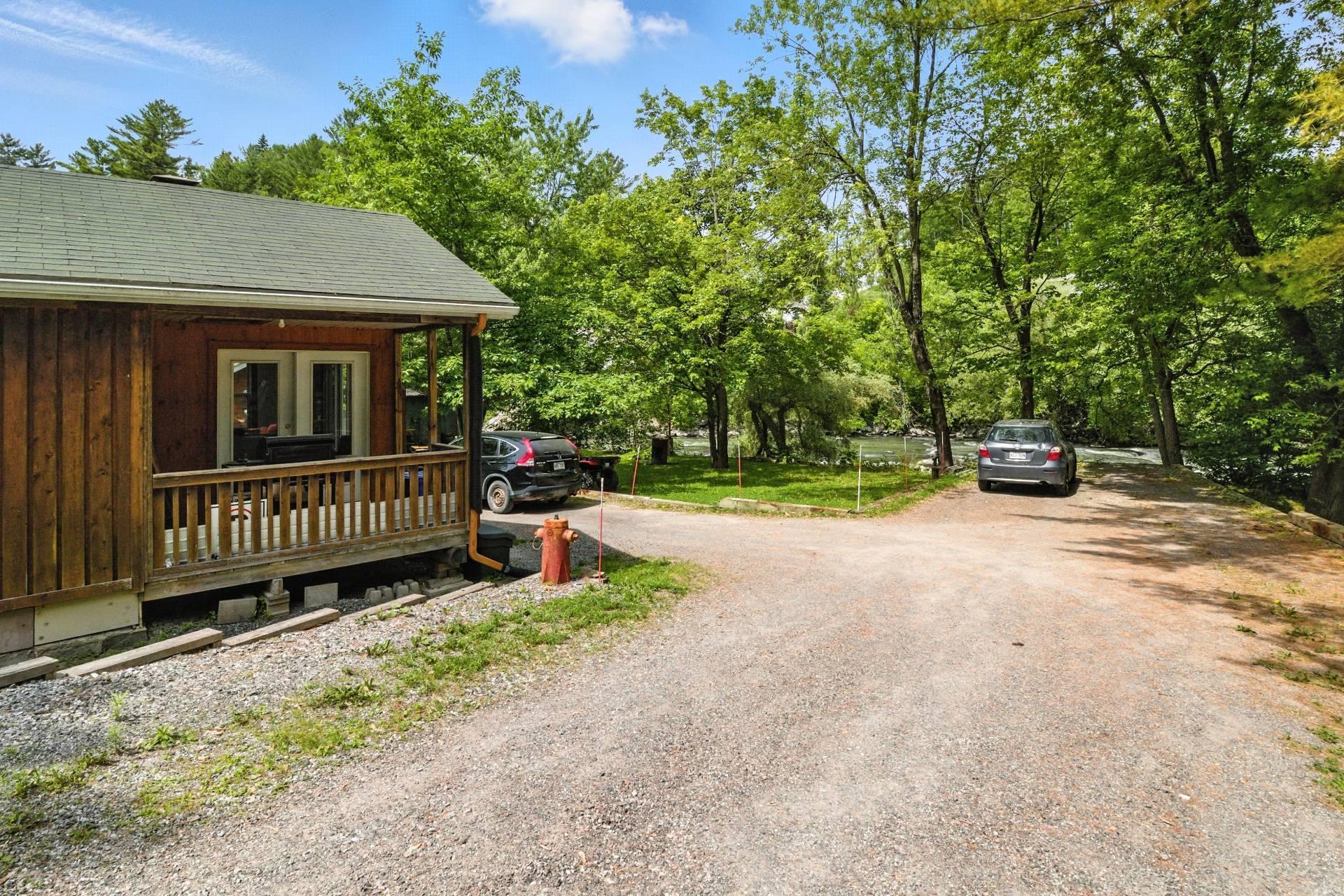 









112


Ch. Dufresne

,
Gatineau (Gatineau),




QC
J8R3C9

