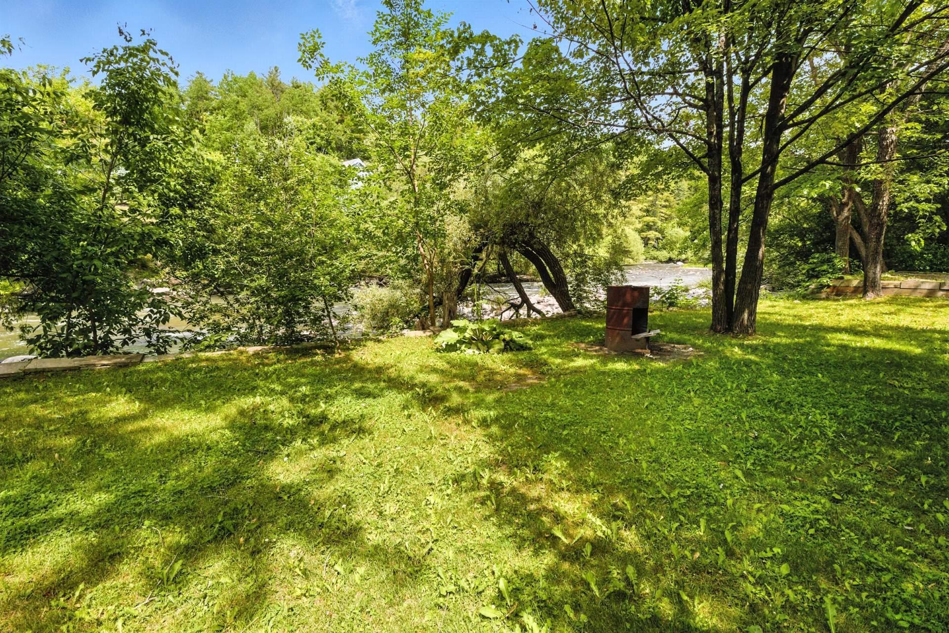 









112


Ch. Dufresne

,
Gatineau (Gatineau),




QC
J8R3C9

