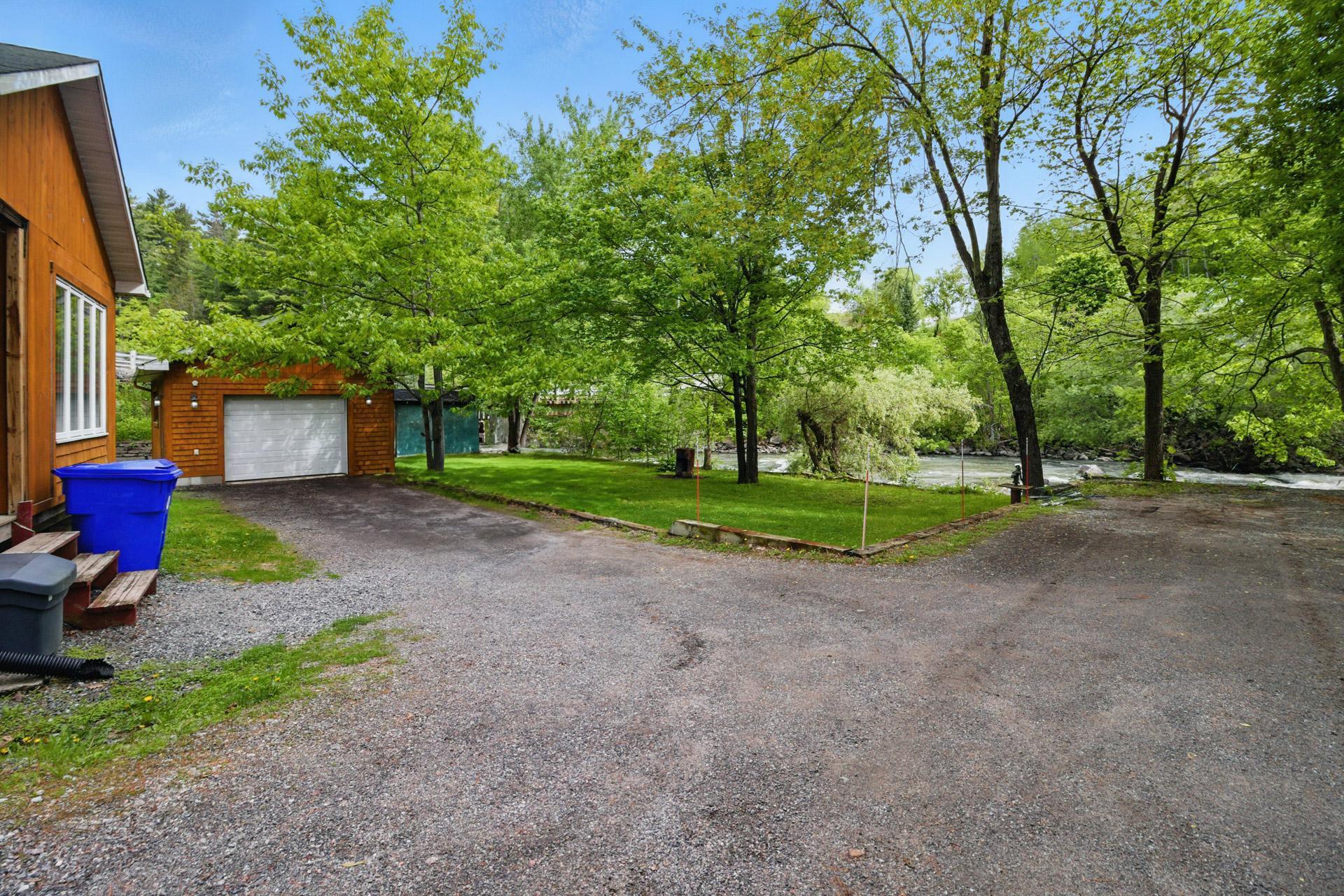 









112


Ch. Dufresne

,
Gatineau (Gatineau),




QC
J8R3C9

