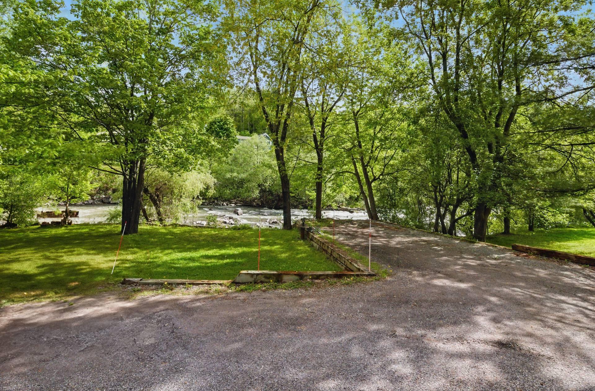









112


Ch. Dufresne

,
Gatineau (Gatineau),




QC
J8R3C9

