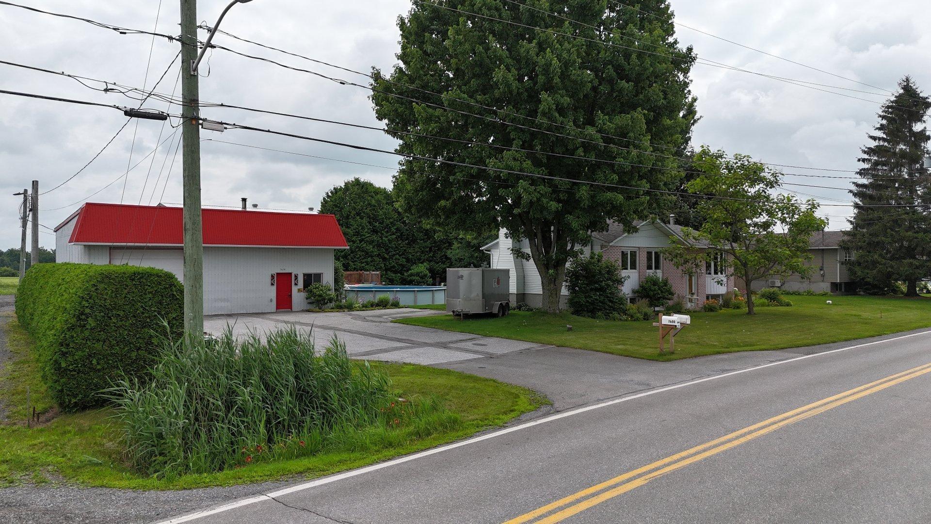 









7675


Ch. du Rapide-Plat N.

,
Saint-Hyacinthe,




QC
J2R1H5

