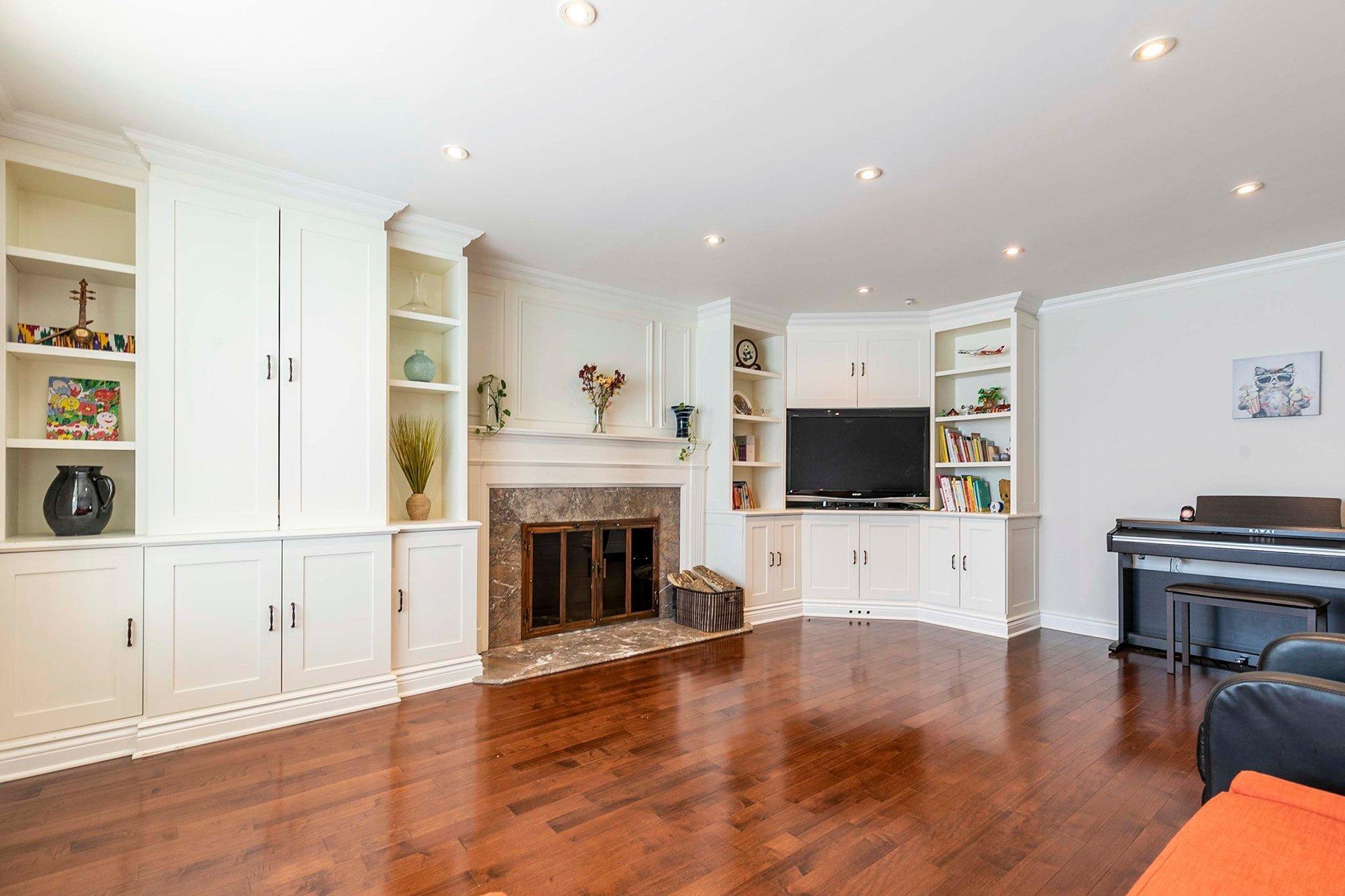 









2


Rue Lamont

,
Dollard-des-Ormeaux,




QC
H9B2H5

