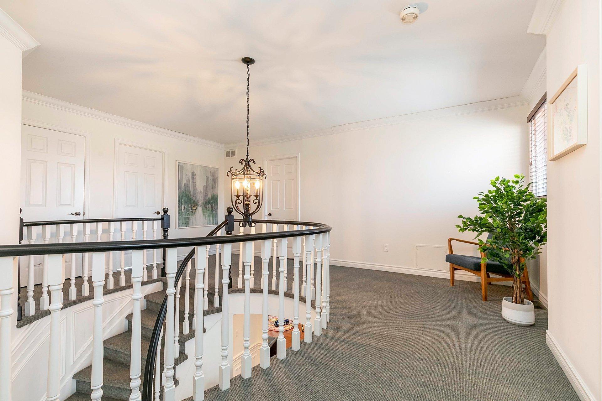 









2


Rue Lamont

,
Dollard-des-Ormeaux,




QC
H9B2H5

