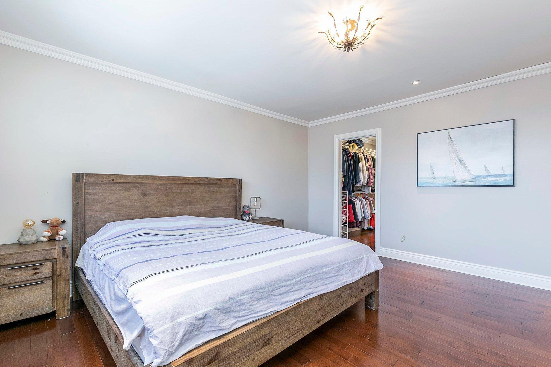 









2


Rue Lamont

,
Dollard-des-Ormeaux,




QC
H9B2H5


