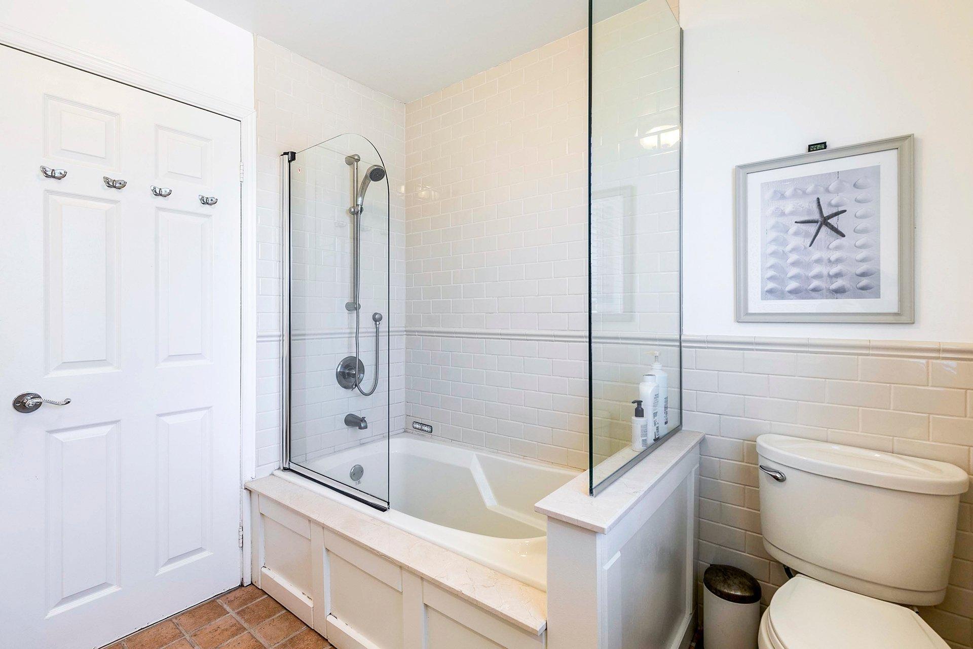









2


Rue Lamont

,
Dollard-des-Ormeaux,




QC
H9B2H5


