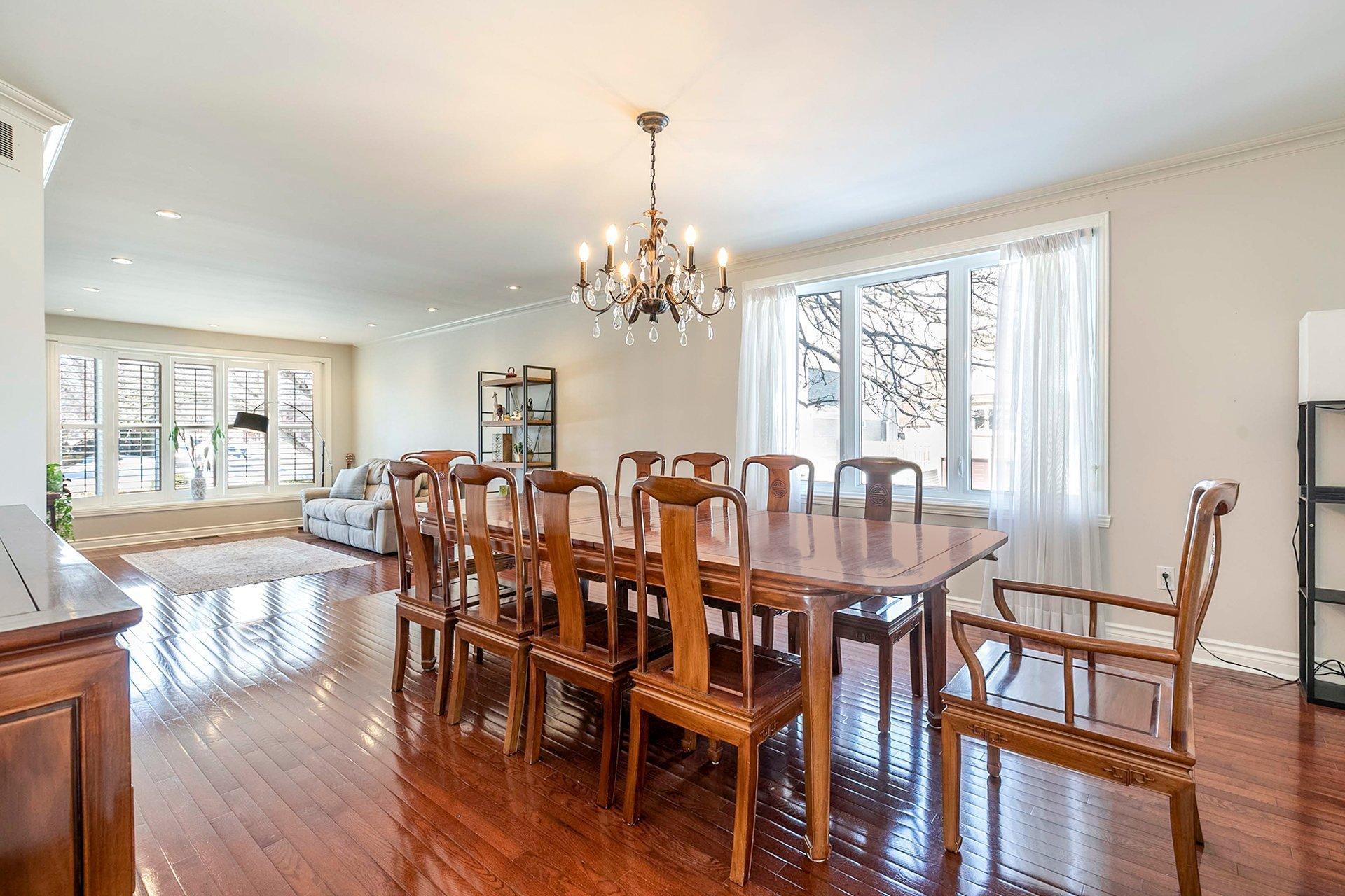 









2


Rue Lamont

,
Dollard-des-Ormeaux,




QC
H9B2H5

