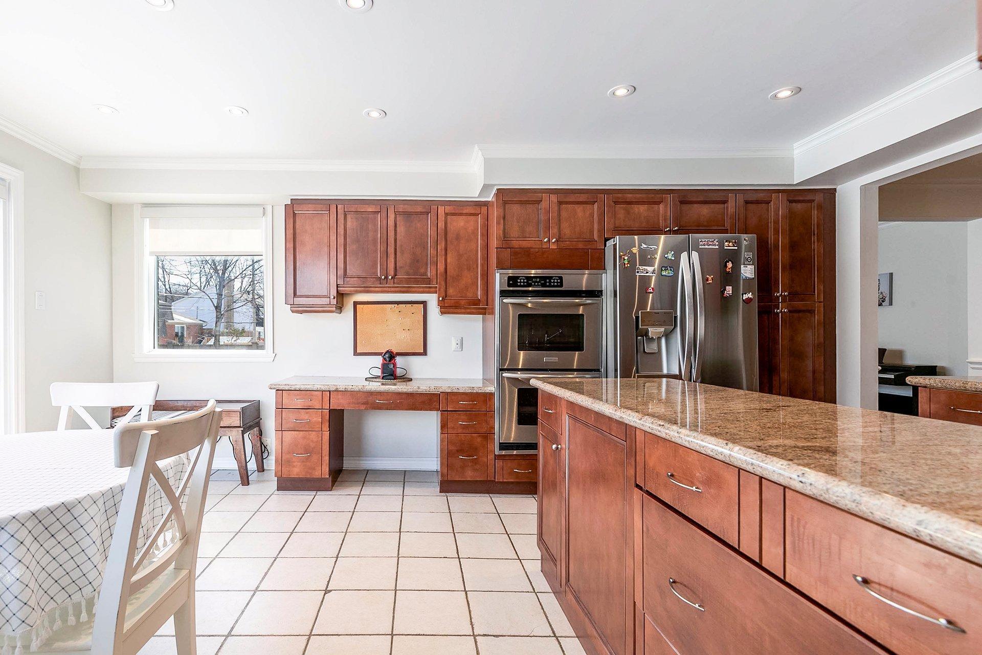 









2


Rue Lamont

,
Dollard-des-Ormeaux,




QC
H9B2H5

